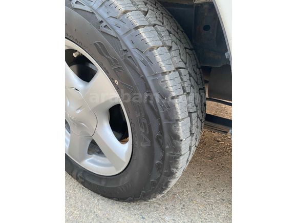 Sahibinden Isuzu D-Max 2.5 4x2 HT 2013 Model  270.000 km Beyaz