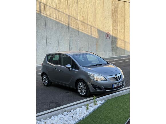 Galeriden Opel Meriva 1.4 T Cosmo 2011 Model Antalya