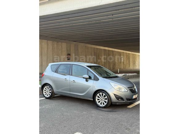 Galeriden Opel Meriva 1.4 T Cosmo 2011 Model Antalya