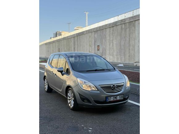 Galeriden Opel Meriva 1.4 T Cosmo 2011 Model Antalya