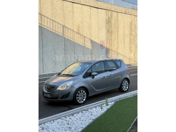 Galeriden Opel Meriva 1.4 T Cosmo 2011 Model Antalya