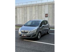 Galeriden Opel Meriva 1.4 T Cosmo 2011 Model Antalya