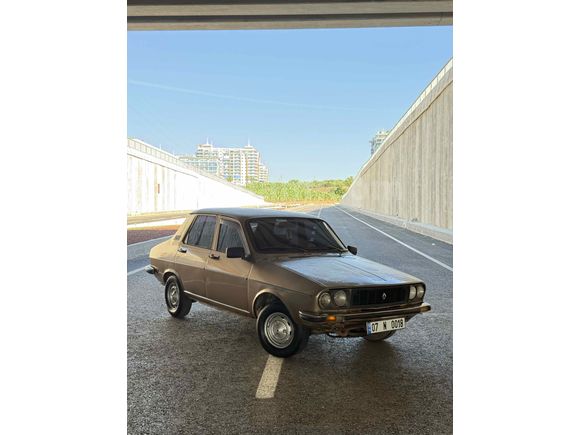 Galeriden Renault R 12 TL 1978 Model Antalya