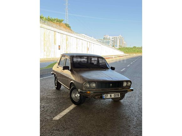 Galeriden Renault R 12 TL 1978 Model Antalya