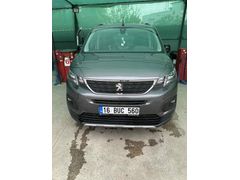 Sahibinden Peugeot Rifter 1.5 BlueHDI Allure 2023 Model  58.000 km Gri (titanyum)