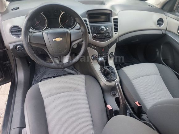 ORJİNAL 108 BİN KİLOMETREDE 2010 MODEL 1.6 LPĞLİ CRUZE ÇOK TEMİZ