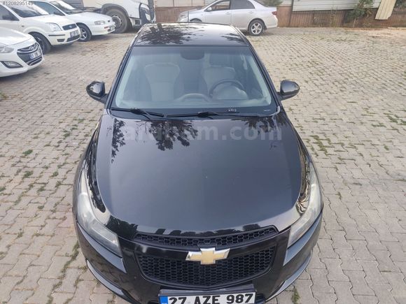 ORJİNAL 108 BİN KİLOMETREDE 2010 MODEL 1.6 LPĞLİ CRUZE ÇOK TEMİZ