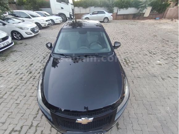 ORJİNAL 108 BİN KİLOMETREDE 2010 MODEL 1.6 LPĞLİ CRUZE ÇOK TEMİZ