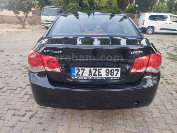 ORJİNAL 108 BİN KİLOMETREDE 2010 MODEL 1.6 LPĞLİ CRUZE ÇOK TEMİZ