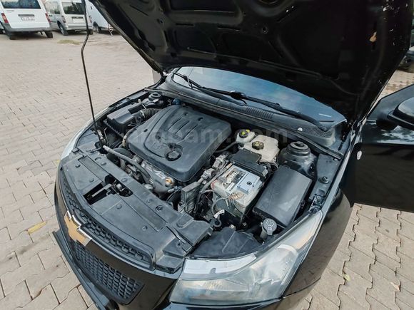 ORJİNAL 108 BİN KİLOMETREDE 2010 MODEL 1.6 LPĞLİ CRUZE ÇOK TEMİZ