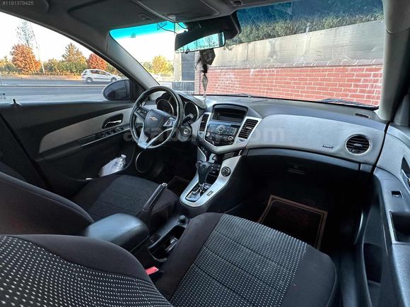 2011 MODEL OTOMATİK VİTES BENZİN LPG Lİ