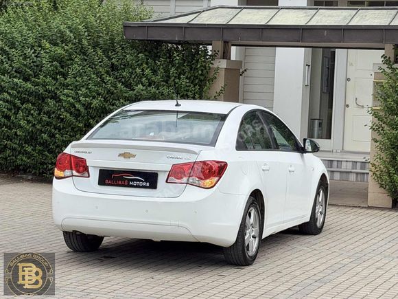 2011-CRUZE-1.6-LS-133BİNDE-OTOMATİK-KKT-12AY