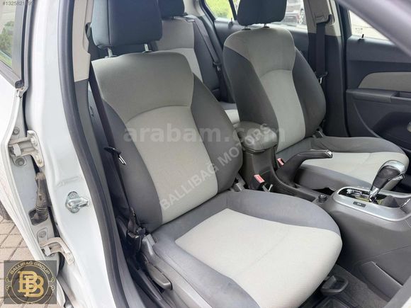 2011-CRUZE-1.6-LS-133BİNDE-OTOMATİK-KKT-12AY