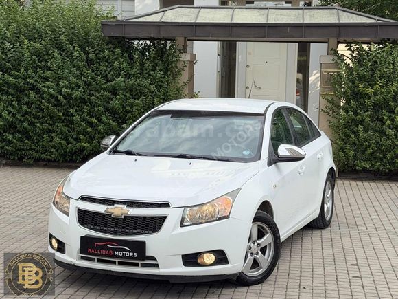 2011-CRUZE-1.6-LS-133BİNDE-OTOMATİK-KKT-12AY