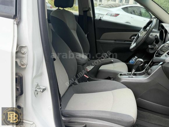 2011-CRUZE-1.6-LS-133BİNDE-OTOMATİK-KKT-12AY