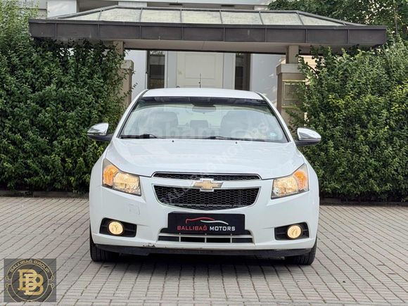 2011-CRUZE-1.6-LS-133BİNDE-OTOMATİK-KKT-12AY