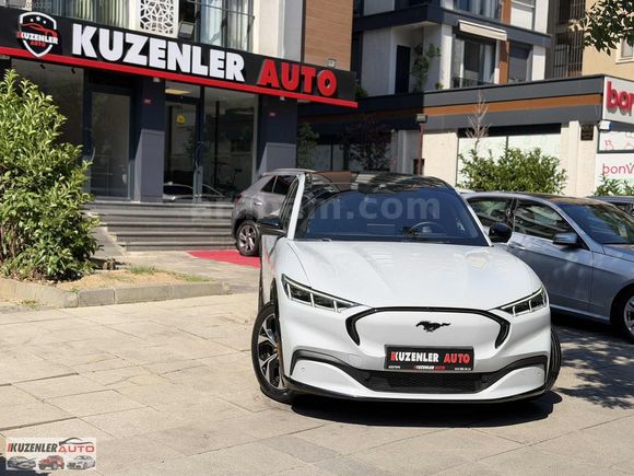 2023 MUSTANG MACH-E 4X4 258 KW 370 HP CAM TAVAN HATASIZ BOYASIZ