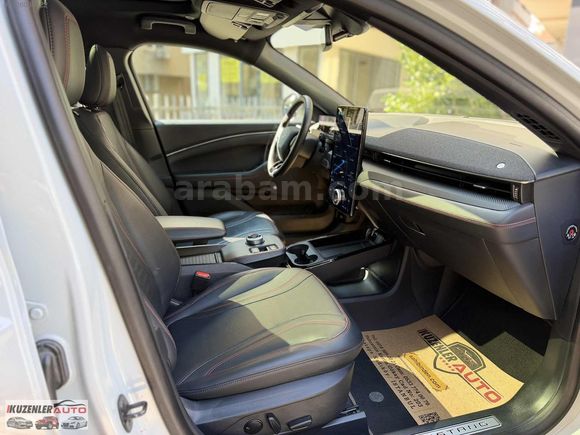 2023 MUSTANG MACH-E 4X4 258 KW 370 HP CAM TAVAN HATASIZ BOYASIZ