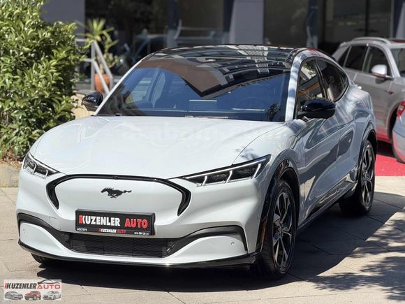 2023 MUSTANG MACH-E 4X4 258 KW 370 HP CAM TAVAN HATASIZ BOYASIZ