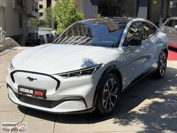 2023 MUSTANG MACH-E 4X4 258 KW 370 HP CAM TAVAN HATASIZ BOYASIZ