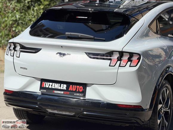 2023 MUSTANG MACH-E 4X4 258 KW 370 HP CAM TAVAN HATASIZ BOYASIZ
