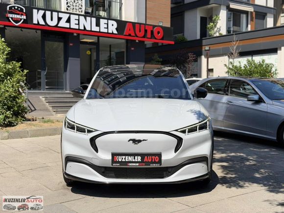 2023 MUSTANG MACH-E 4X4 258 KW 370 HP CAM TAVAN HATASIZ BOYASIZ