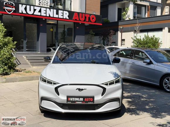 2023 MUSTANG MACH-E 4X4 258 KW 370 HP CAM TAVAN HATASIZ BOYASIZ