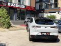 2023 MUSTANG MACH-E 4X4 258 KW 370 HP CAM TAVAN HATASIZ BOYASIZ