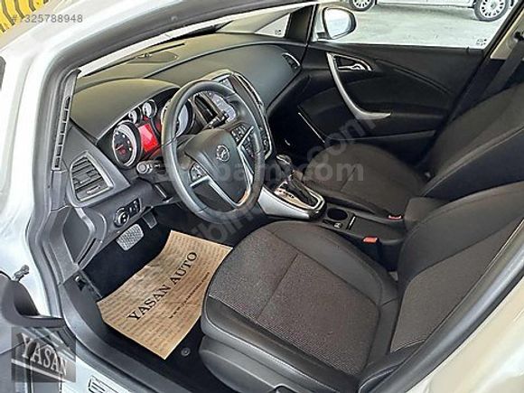 BOYASIZ 2012 OPEL ASTRA 1.4 T COSMO 33 BİN KM'DE OTO.VTS.