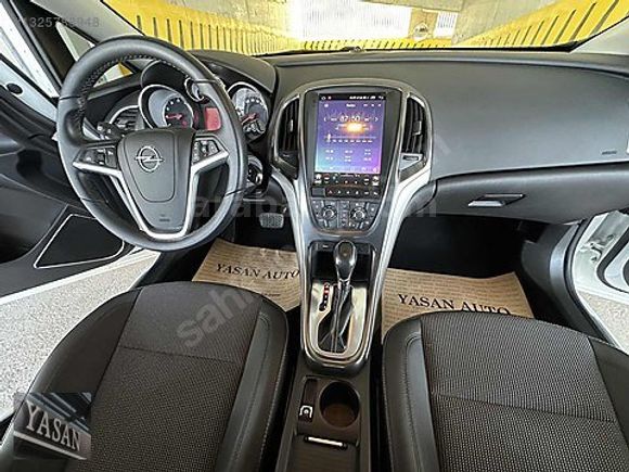 BOYASIZ 2012 OPEL ASTRA 1.4 T COSMO 33 BİN KM'DE OTO.VTS.