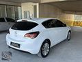 BOYASIZ 2012 OPEL ASTRA 1.4 T COSMO 33 BİN KM'DE OTO.VTS.