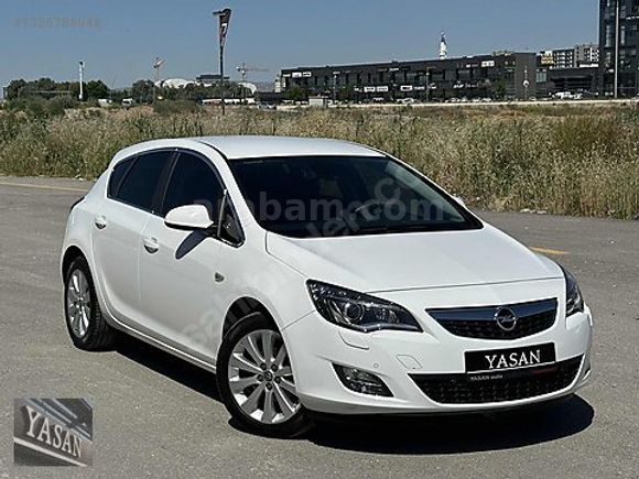 BOYASIZ 2012 OPEL ASTRA 1.4 T COSMO 33 BİN KM'DE OTO.VTS.