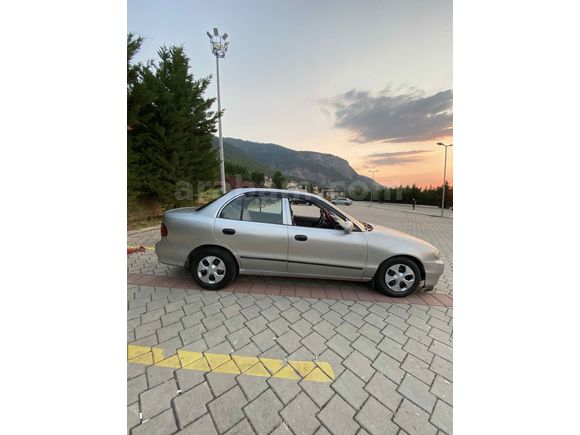 Sahibinden Hyundai Accent 1.5 GLS 1999 Model 
