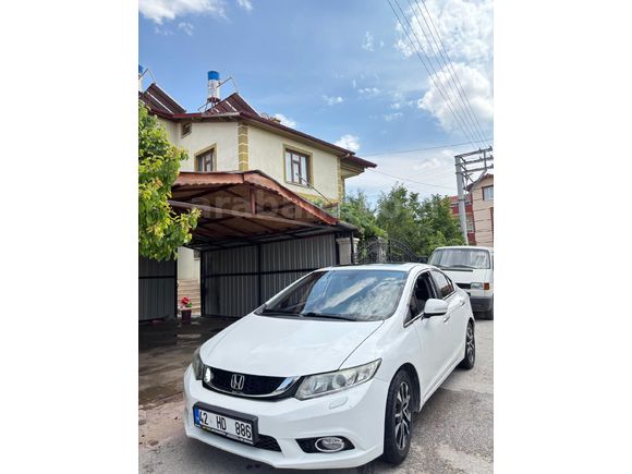 Sahibinden Honda Civic 1.6i VTEC Eco Elegance 2014 Model