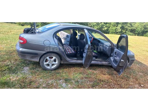 Sahibinden Renault Megane 1.6 RTA 2000 Model
