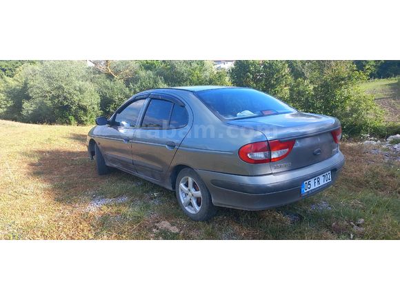 Sahibinden Renault Megane 1.6 RTA 2000 Model