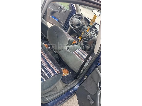 Sahibinden Ford Focus 1.6 Ambiente 2001 Model