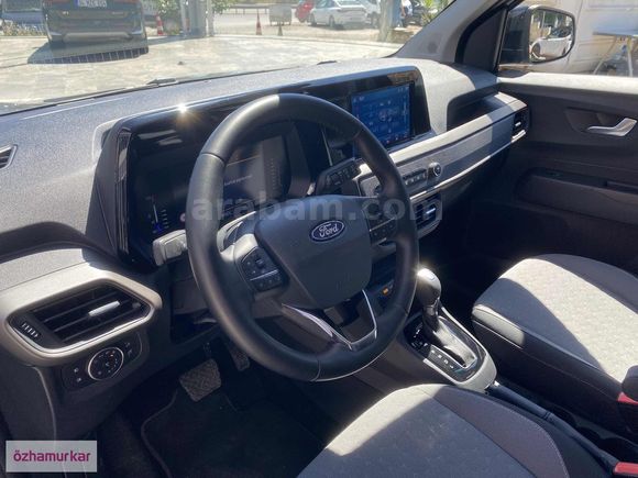 ÖZHAMURKAR-ORJİNAL 2025 FORD COURİER 1.0 ECOBST TİTANİUM % 20KDV
