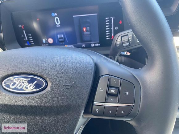 ÖZHAMURKAR-ORJİNAL 2025 FORD COURİER 1.0 ECOBST TİTANİUM % 20KDV