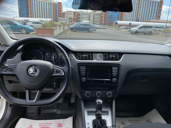 Sahibinden Skoda Octavia 1.6 TDI Greentech Optimal 2015 Model 