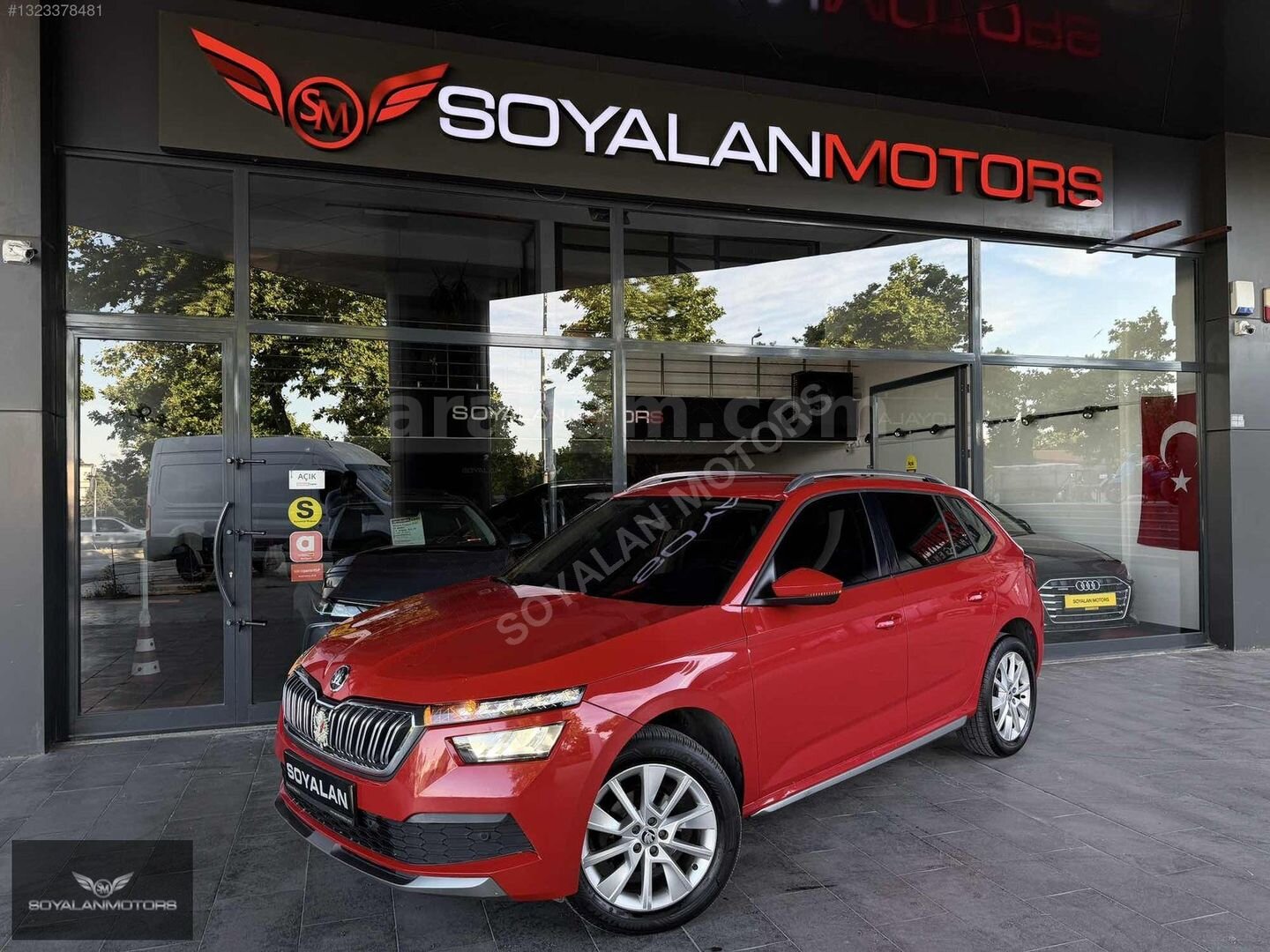 Galeriden Skoda Kamiq 1.6 TDI Premium 2020 Model İstanbul 111.000 km Kırmızı 1