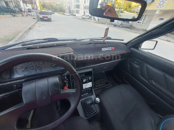 Sahibinden Renault R 9 1.4 Broadway 1988 Model