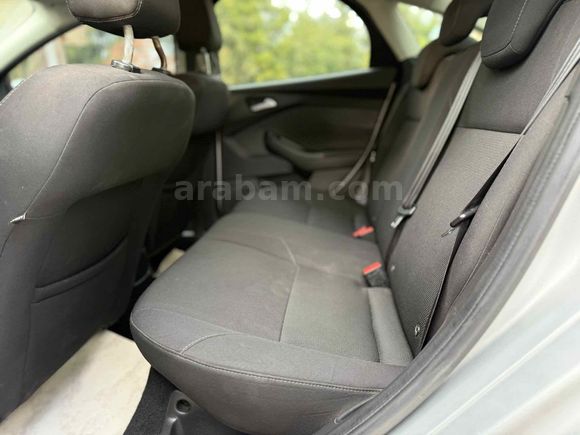 Sahibinden temiz 3.5 Ford Focus 