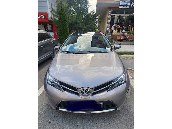 Sahibinden Toyota Auris 1.6 Active Skypack 2013 Model 