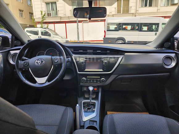 Sahibinden Toyota Auris 1.6 Active Skypack 2013 Model 