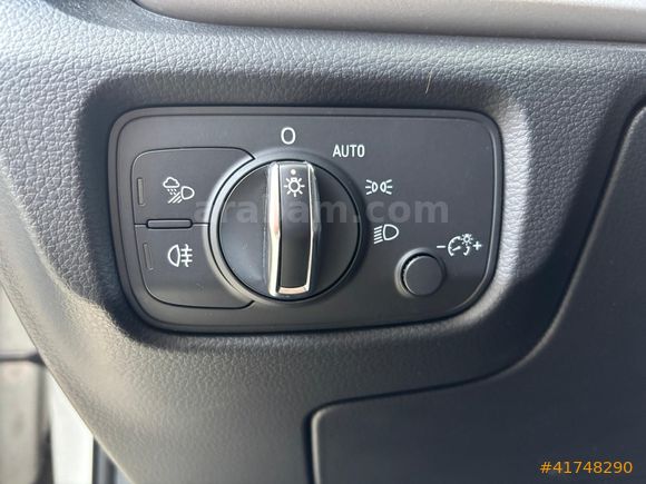 VICTOR AUTO | 2019 AUDI A3 SPORTBACK 30 TFSI DYNAMIC
