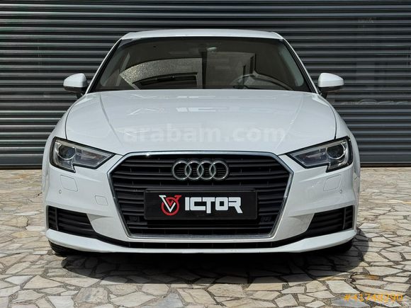 VICTOR AUTO | 2019 AUDI A3 SPORTBACK 30 TFSI DYNAMIC