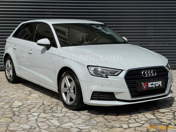 VICTOR AUTO | 2019 AUDI A3 SPORTBACK 30 TFSI DYNAMIC