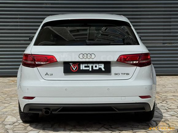 VICTOR AUTO | 2019 AUDI A3 SPORTBACK 30 TFSI DYNAMIC