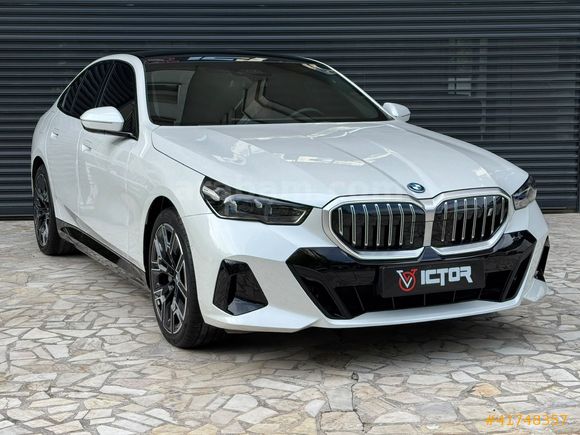 VICTOR AUTO | 2025 BMW i5 eDrive 40 M SPORT 20 JANT-627km menzil